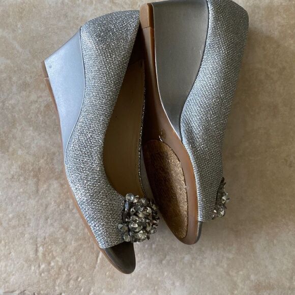 Alex Marie Silver Platform Shoes, Size 6.5M - Picture 5 of 10
